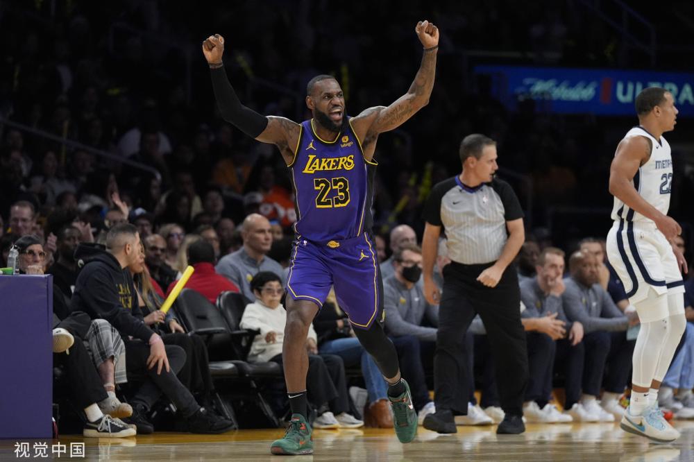 然而在这场 然而在这场